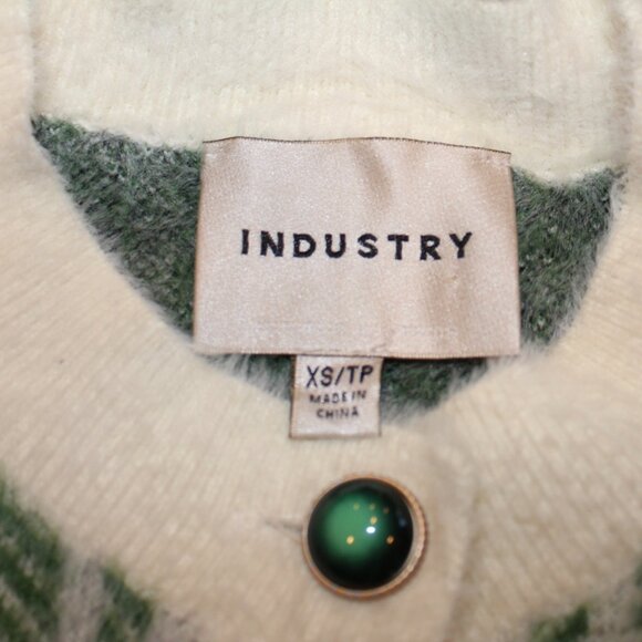 Cardigan - Fuzzy Plaid • XS • Cottagecore / Cozy / Grandpacore - Picture 4 of 8